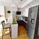 Apartment Krokus Jelenia Gora